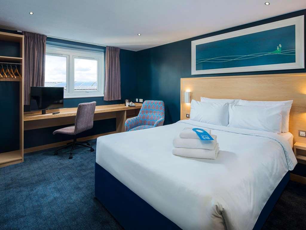 Travelodge Bath Central Szoba fotó
