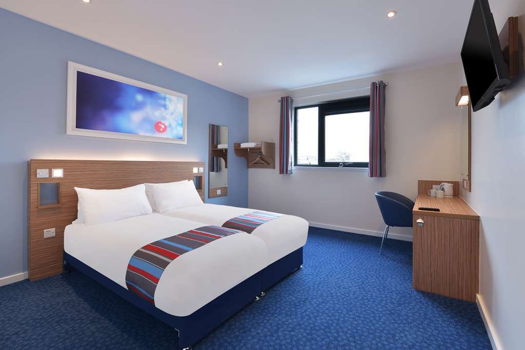 Travelodge Bath Central Szoba fotó