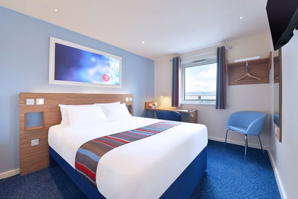 Travelodge Bath Central Szoba fotó