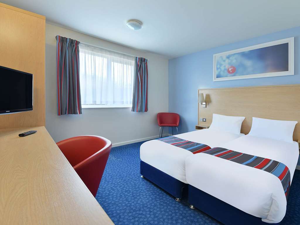 Travelodge Bath Central Szoba fotó